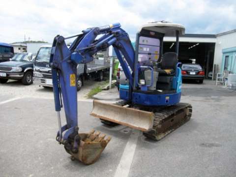 HOKUETSU INDUSTRIES  Excavator AX30UR-3 2000 2,423h