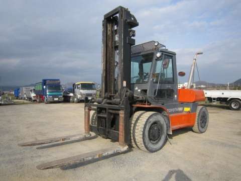 TOYOTA  Forklift 3FD100 2003 1,900h