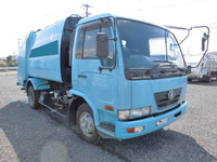 UD TRUCKS Condor Garbage Truck PB-MK35A 2005 244,000km_3