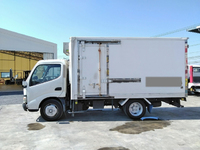 TOYOTA Toyoace Refrigerator & Freezer Truck PB-XZU336 2006 465,731km_5