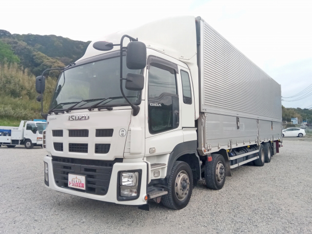 ISUZU Giga Aluminum Wing QKG-CYJ77A 2013 388,648km