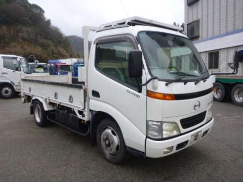 HINO Dutro Flat Body KK-XZU337M 2000 76,133km