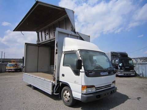 ISUZU Elf Aluminum Wing KK-NPR71LV 2001 125,794km