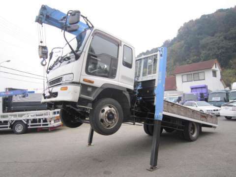 ISUZU Forward Self Loader (With 3 Steps Of Cranes) U-FTR32H1 1995 110,972km