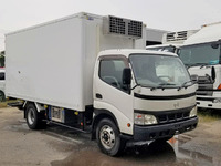 HINO Dutro Refrigerator & Freezer Truck PB-XZU414M 2006 258,000km_3