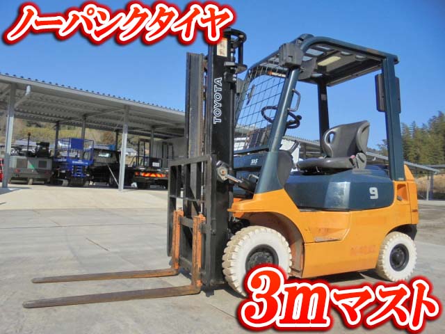 TOYOTA  Forklift 02-7FD10 2005 1,410h