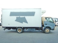 HINO Dutro Refrigerator & Freezer Truck KK-XZU412M 2004 125,000km_4