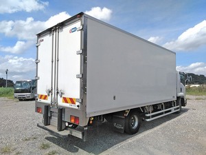 Forward Refrigerator & Freezer Truck_2