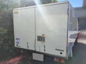 Titan Dash Refrigerator & Freezer Truck_2