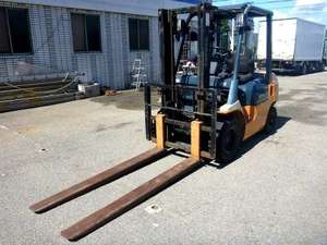 TOYOTA Forklift_1