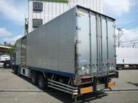 ISUZU Giga Refrigerator & Freezer Truck KL-CYJ51W3 2003 879,711km_2