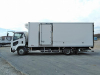 ISUZU Forward Refrigerator & Freezer Truck TKG-FRR90T2 2013 387,983km_5