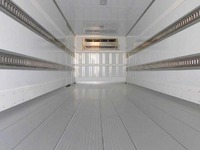 ISUZU Forward Refrigerator & Freezer Truck TKG-FRR90T2 2018 1,000km_3