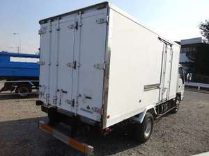 Elf Refrigerator & Freezer Truck_2