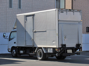 Dyna Aluminum Van_2