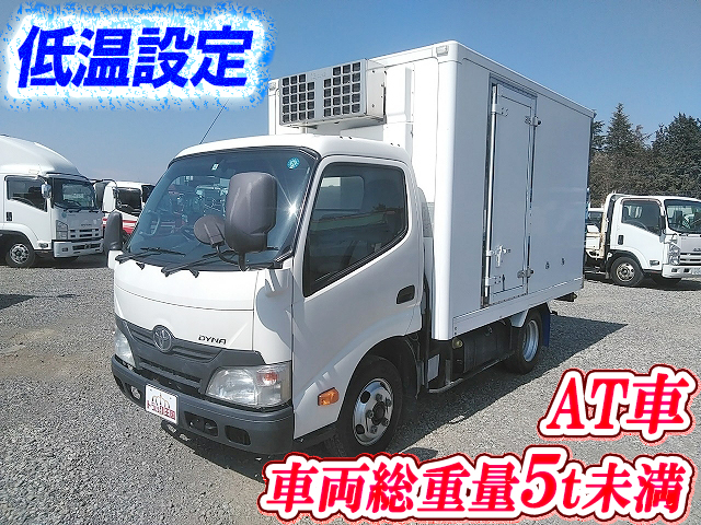 TOYOTA Dyna Refrigerator & Freezer Truck SKG-XZU605 2011 106,542km