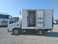 TOYOTA Dyna Refrigerator & Freezer Truck SKG-XZU605 2011 106,542km_6