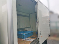 TOYOTA Toyoace Refrigerator & Freezer Truck TKG-XZU675 2016 113,000km_7