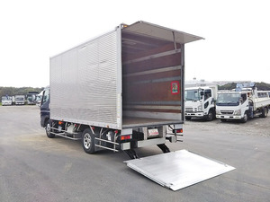 Canter Aluminum Van_2