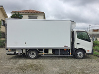 HINO Dutro Refrigerator & Freezer Truck TKG-XZU710M 2014 69,878km_6