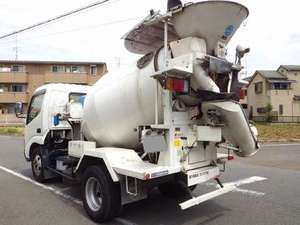 Dutro Mixer Truck_2