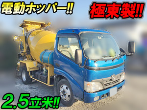 Dutro Mixer Truck_1