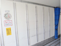 NISSAN Atlas Refrigerator & Freezer Truck PDG-SZ2F24 2010 231,560km_12