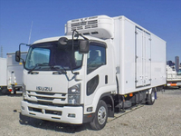 ISUZU Forward Refrigerator & Freezer Truck TKG-FRR90T2 2015 9,209km_3