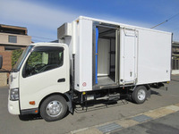 HINO Dutro Refrigerator & Freezer Truck TKG-XZU710M 2013 197,256km_3