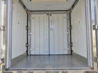 HINO Dutro Refrigerator & Freezer Truck TKG-XZU710M 2013 197,256km_9