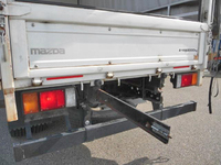 MAZDA Titan Truck with Accordion Door TRG-LKR85R 2015 125,884km_17