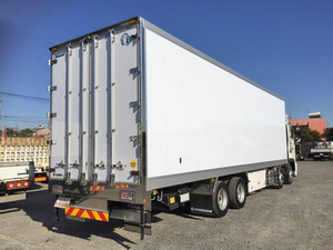 Profia Refrigerator & Freezer Truck_2