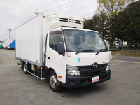 HINO Dutro Refrigerator & Freezer Truck TKG-XZU710M 2014 103,401km_3