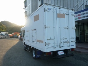 Elf Refrigerator & Freezer Truck_2