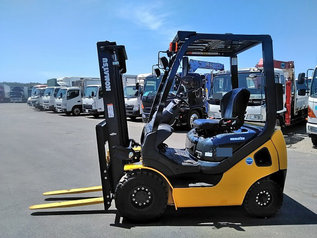 how to find the year of a komatsu forklift
