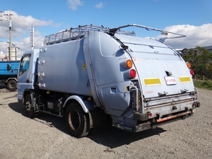 Canter Garbage Truck_2