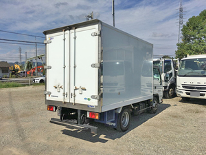 Elf Refrigerator & Freezer Truck_2