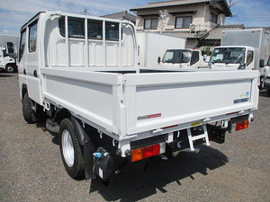 Canter Guts Double Cab_2