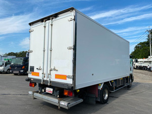 Forward Refrigerator & Freezer Truck_2