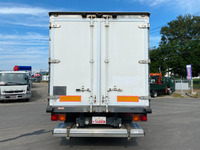 ISUZU Forward Refrigerator & Freezer Truck PKG-FRR90T2 2010 559,658km_9