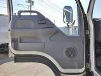 UD TRUCKS Condor Truck with Accordion Door PA-BPR81R 2004 121,270km_24