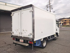 Elf Refrigerator & Freezer Truck_2