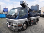 Canter Cherry Picker