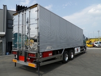 ISUZU Giga Refrigerator & Freezer Truck PKG-CYL77V8 2010 427,242km_2