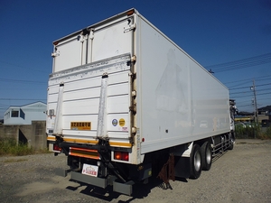 Giga Refrigerator & Freezer Truck_2