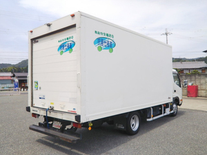 Dutro Refrigerator & Freezer Truck_2