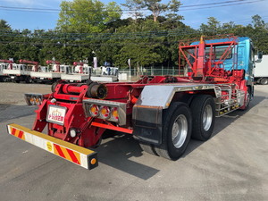 Quon Arm Roll Truck_2