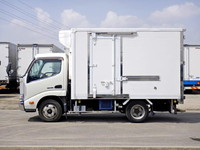 HINO Dutro Refrigerator & Freezer Truck SKG-XZU605M 2012 60,000km_2