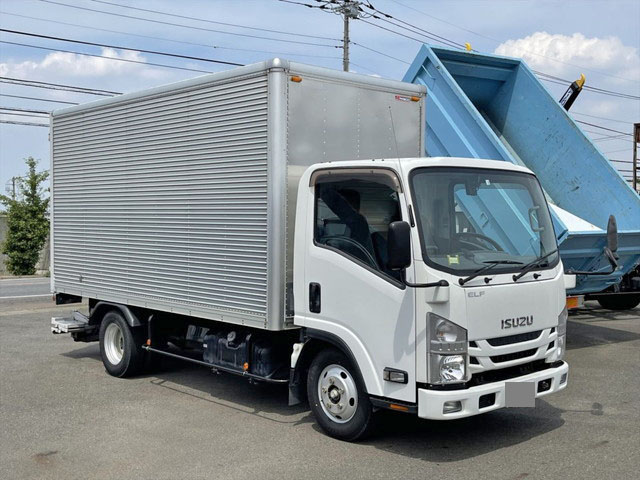 ISUZU Elf Aluminum Van TRG-NMR85AN 2015 113,500km