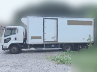 ISUZU Forward Refrigerator & Freezer Truck TKG-FRR90T2 2014 675,380km_5